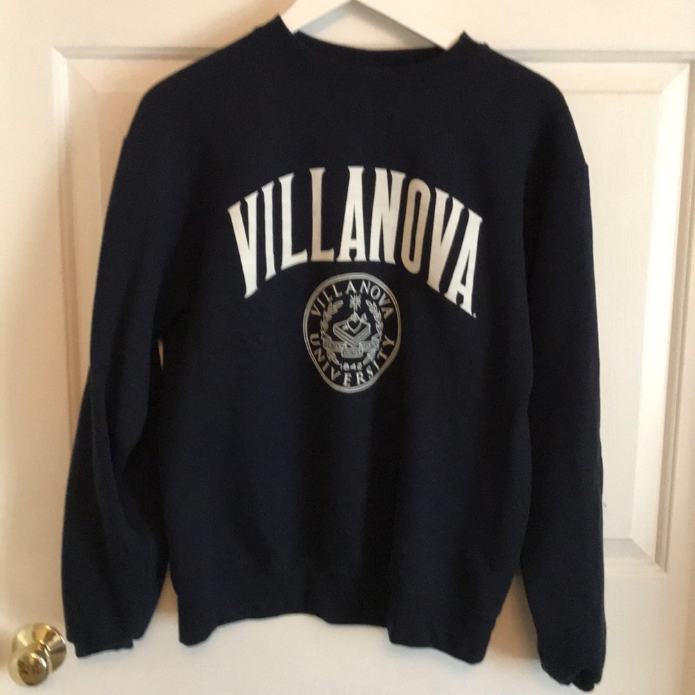 Villanova sweatshirt, school seal